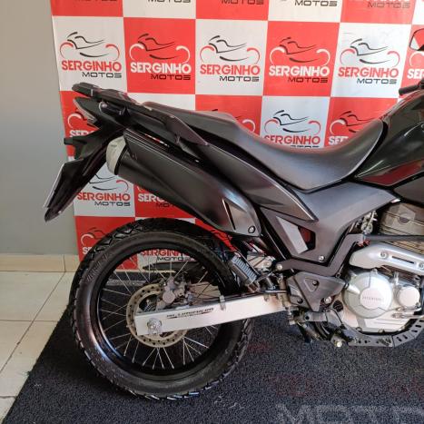 HONDA XRE 300 ABS, Foto 2