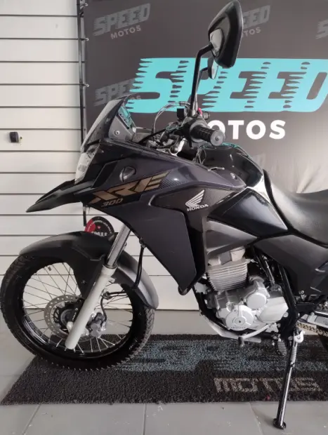 HONDA XRE 300 ABS, Foto 4