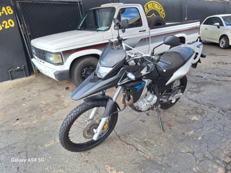 HONDA XRE 300 ABS, Foto 2