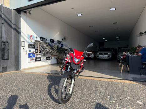 HONDA XRE 300 ABS, Foto 2