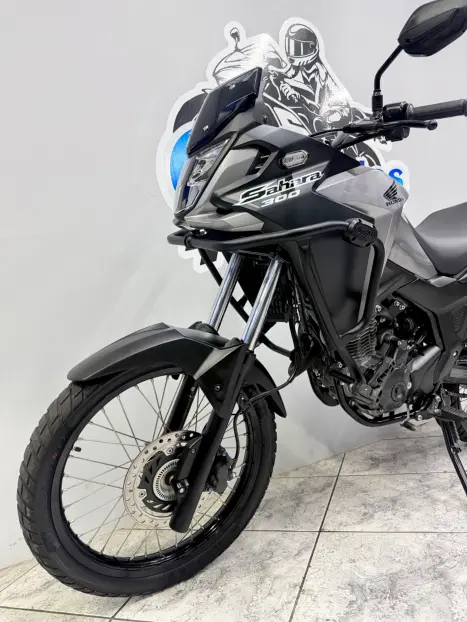 HONDA XRE 300 ABS, Foto 6