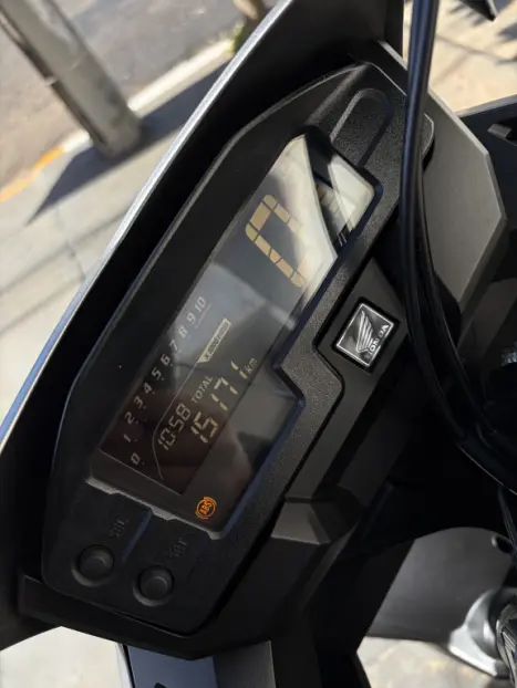 HONDA XRE 300 ABS, Foto 11