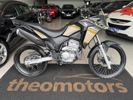 HONDA XRE 300 ADVENTURE, Foto 4
