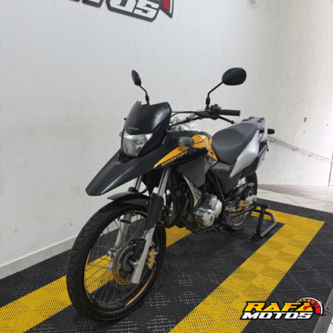 HONDA XRE 300 ADVENTURE, Foto 3