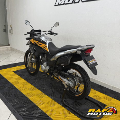 HONDA XRE 300 ADVENTURE, Foto 6