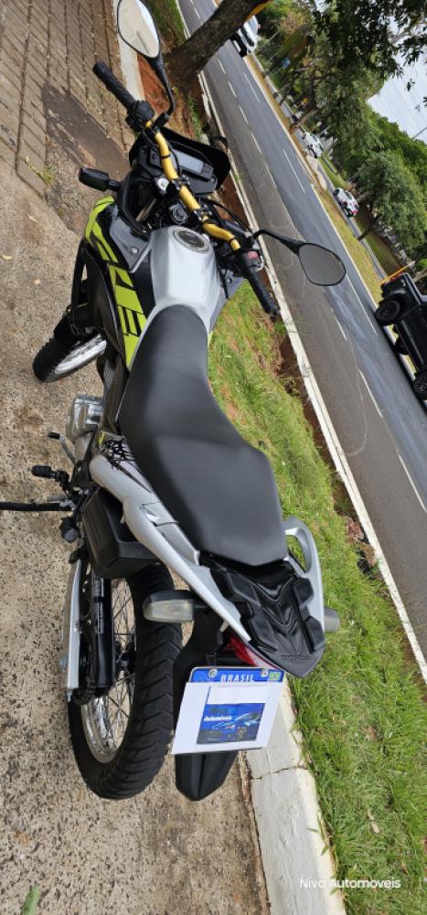 HONDA XRE 300 ADVENTURE, Foto 5