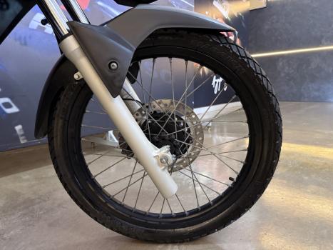 HONDA XRE 300 ADVENTURE, Foto 6