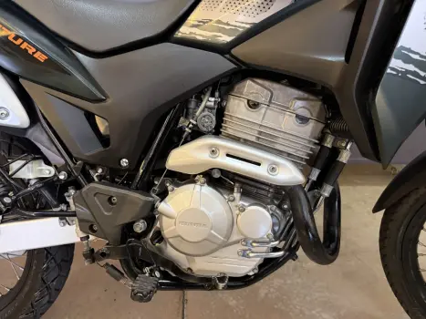 HONDA XRE 300 ADVENTURE, Foto 12
