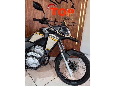 HONDA XRE 300 ADVENTURE, Foto 2