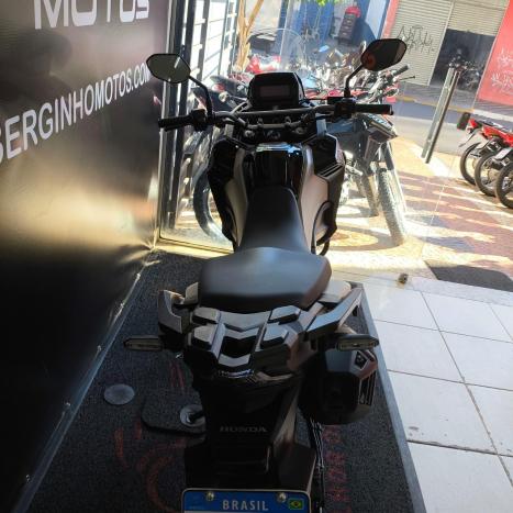 HONDA XRE 300 ADVENTURE, Foto 5
