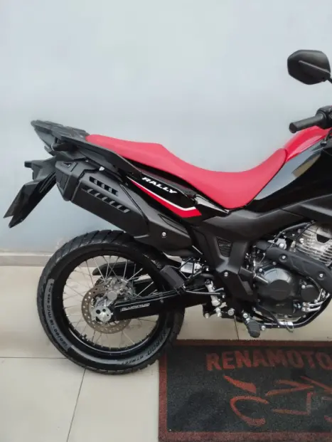 HONDA XRE 300 Sahara RALLYE, Foto 4 HONDA XRE 300 Sahara RALLYE, Foto 4