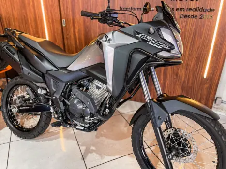 HONDA XRE 300 Sahara , Foto 3