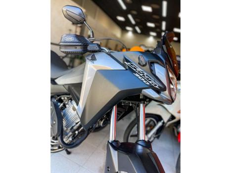 HONDA XRE 300 Sahara , Foto 8