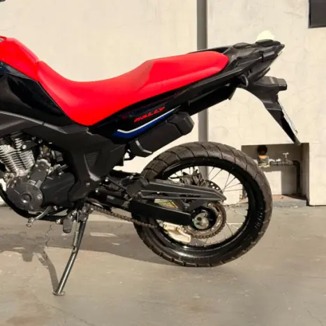 HONDA XRE 300 Sahara RALLYE, Foto 6
