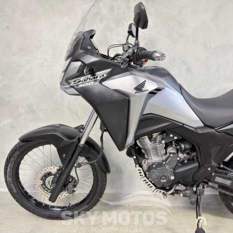 HONDA XRE 300 Sahara , Foto 17