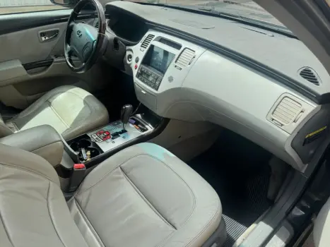 HYUNDAI Azera 3.3 V6 24V GLS AUTOM�TICO, Foto 5