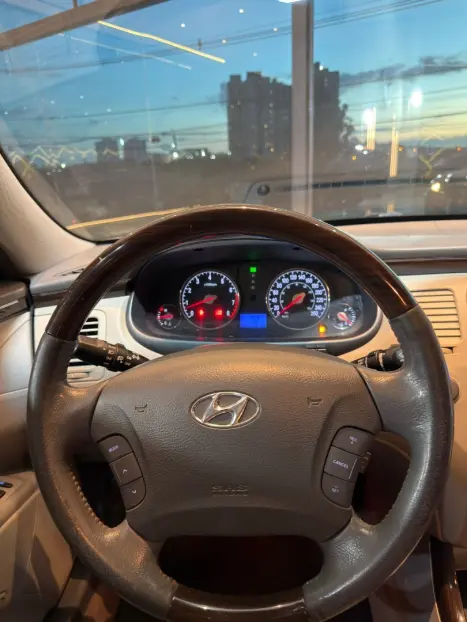 HYUNDAI Azera 3.3 V6 24V GLS AUTOM�TICO, Foto 17