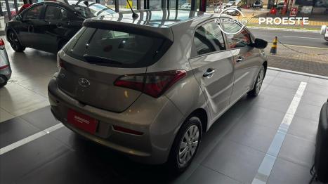 HYUNDAI HB 20 Hatch 1.0 12V 4P FLEX UNIQUE, Foto 4