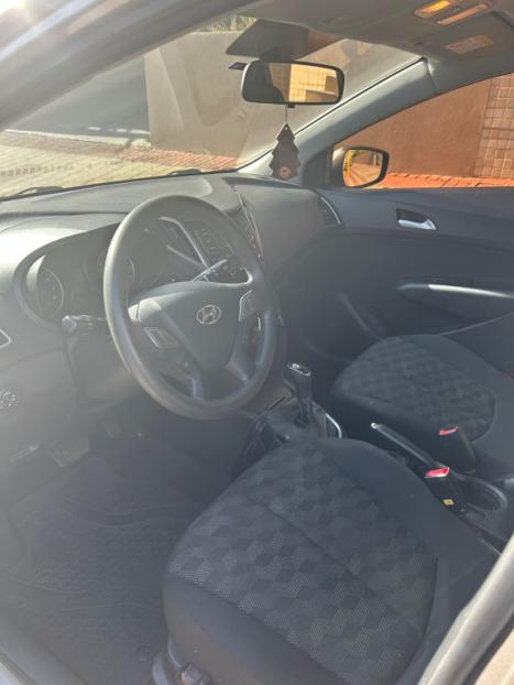 HYUNDAI HB 20 Hatch 1.6 16V 4P FLEX COMFORT PLUS AUTOMTICO, Foto 7
