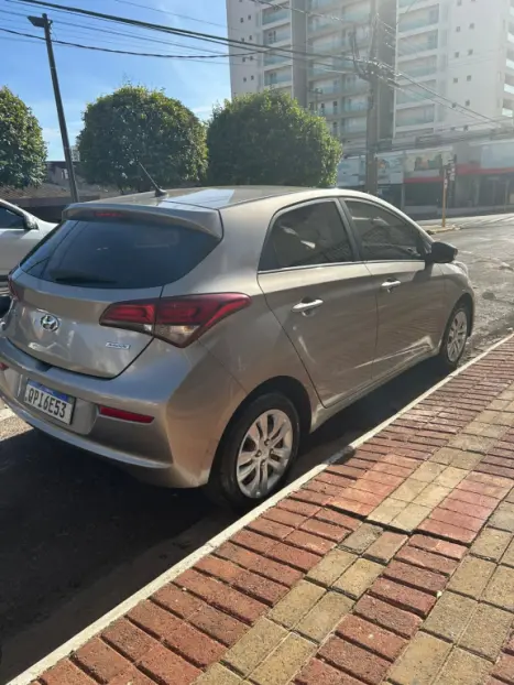 HYUNDAI HB 20 Hatch 1.6 16V 4P FLEX COMFORT PLUS AUTOMTICO, Foto 12