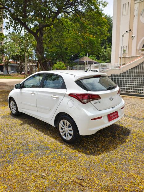 HYUNDAI HB 20 Hatch 1.6 16V 4P FLEX COMFORT PLUS AUTOMTICO, Foto 2