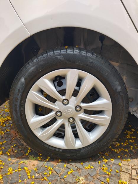 HYUNDAI HB 20 Hatch 1.6 16V 4P FLEX COMFORT PLUS AUTOMTICO, Foto 12