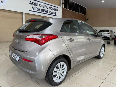 HYUNDAI HB 20 Hatch 1.0 12V 4P FLEX COMFORT, Foto 4