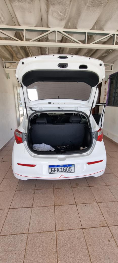 HYUNDAI HB 20 Hatch 1.6 16V 4P COMFORT FLEX AUTOM�TICO, Foto 4