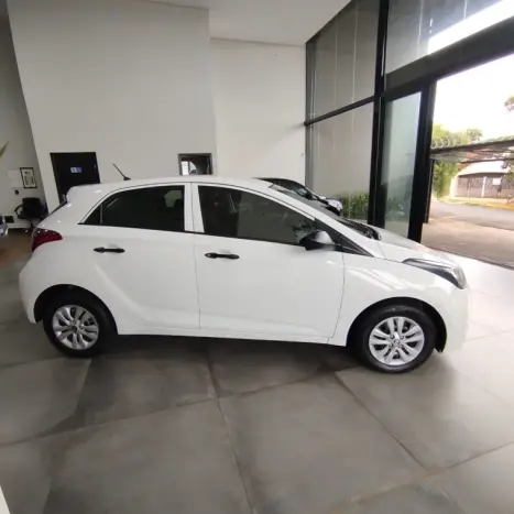 HYUNDAI HB 20 Hatch 1.0 12V 4P FLEX UNIQUE, Foto 5