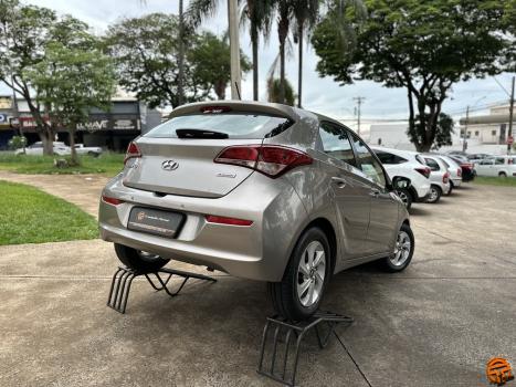 HYUNDAI HB 20 Hatch 1.6 16V 4P PREMIUM FLEX AUTOM�TICO, Foto 4