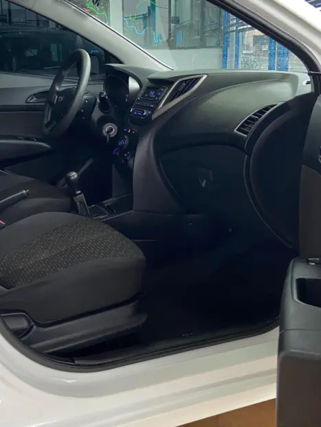 HYUNDAI HB 20 Hatch 1.0 12V 4P FLEX UNIQUE, Foto 16