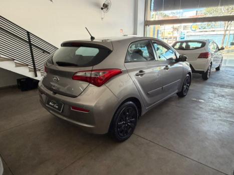 HYUNDAI HB 20 Hatch 1.0 12V 4P FLEX COMFORT, Foto 4