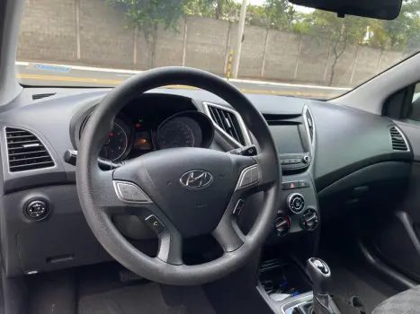 HYUNDAI HB 20 Hatch 1.6 16V 4P FLEX COMFORT PLUS AUTOM�TICO, Foto 7