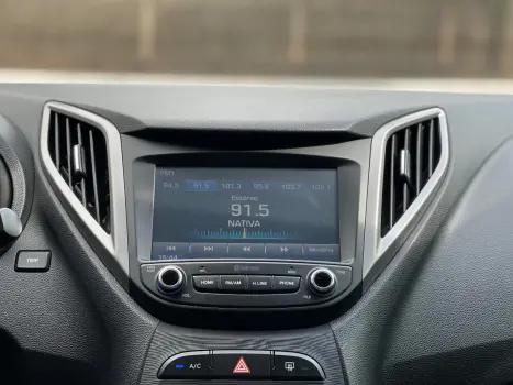 HYUNDAI HB 20 Hatch 1.6 16V 4P FLEX COMFORT PLUS AUTOM�TICO, Foto 8