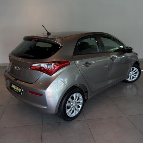 HYUNDAI HB 20 Hatch , Foto 5