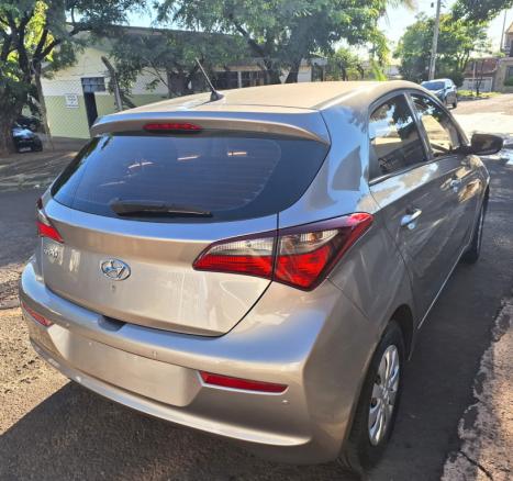 HYUNDAI HB 20 Hatch 1.0 12V 4P FLEX UNIQUE, Foto 5
