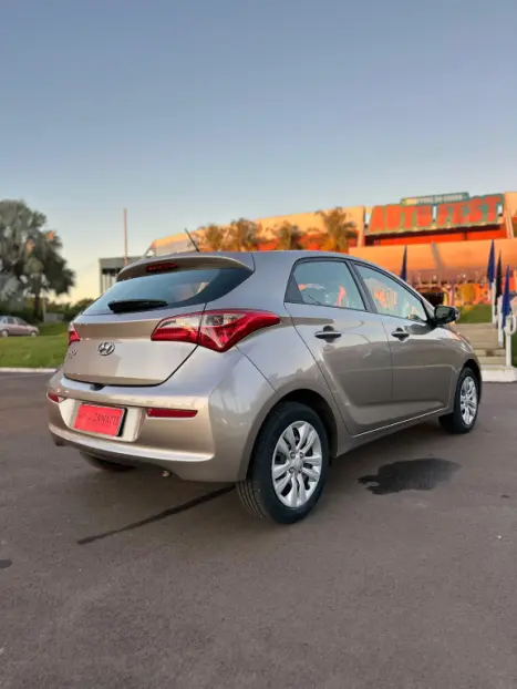 HYUNDAI HB 20 Hatch 1.0 12V 4P FLEX COMFORT, Foto 3