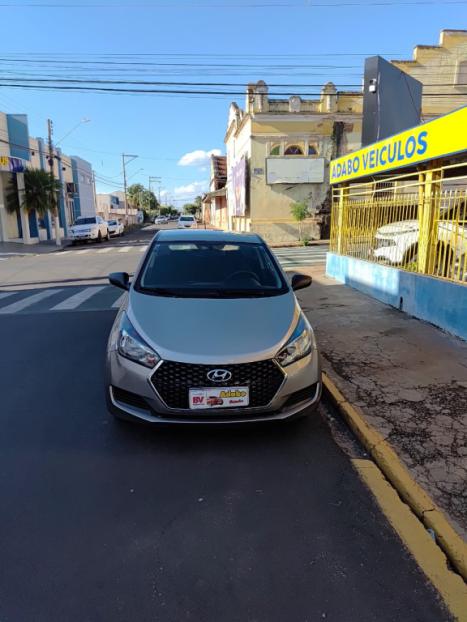 HYUNDAI HB 20 Hatch 1.0 12V 4P FLEX UNIQUE, Foto 8