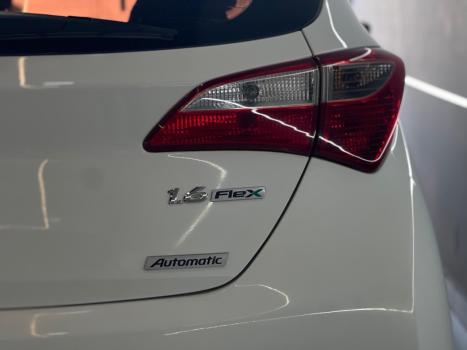 HYUNDAI HB 20 Hatch 1.6 16V 4P FLEX COMFORT PLUS AUTOM�TICO, Foto 4