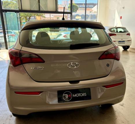 HYUNDAI HB 20 Hatch 1.0 12V 4P FLEX UNIQUE, Foto 4