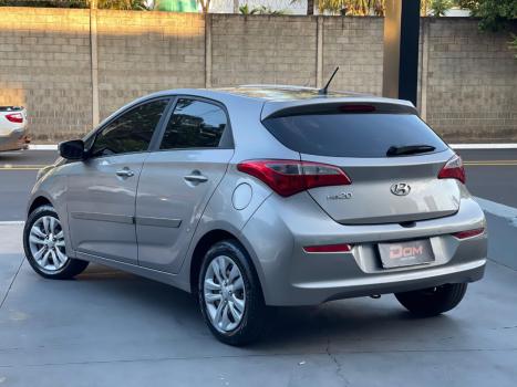 HYUNDAI HB 20 Hatch 1.0 12V 4P FLEX COMFORT PLUS, Foto 2