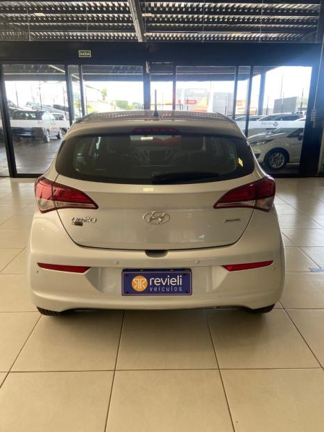 HYUNDAI HB 20 Hatch 1.6 16V 4P FLEX COMFORT PLUS AUTOM�TICO, Foto 6