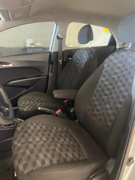 HYUNDAI HB 20 Hatch 1.6 16V 4P FLEX COMFORT PLUS AUTOM�TICO, Foto 8