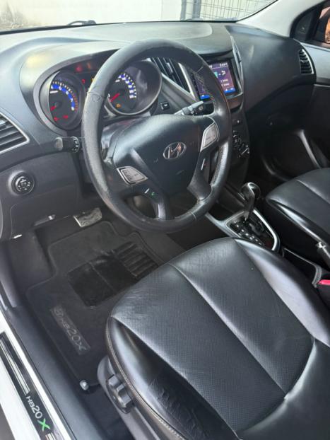 HYUNDAI HB 20 Hatch X 1.6 16V 4P PREMIUM FLEX AUTOM�TICO, Foto 3