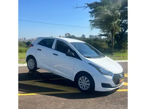 HYUNDAI HB 20 Hatch 1.0 12V 4P FLEX UNIQUE, Foto 3