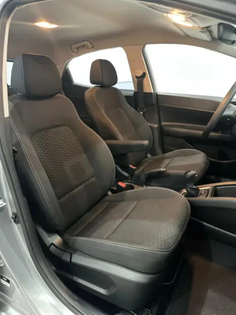 HYUNDAI HB 20 Hatch 1.6 16V 4P FLEX VISION AUTOM�TICO, Foto 4