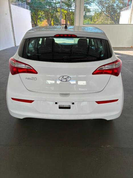 HYUNDAI HB 20 Hatch 1.0 12V 4P FLEX COMFORT PLUS, Foto 4