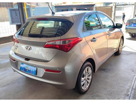 HYUNDAI HB 20 Hatch 1.6 16V 4P FLEX COMFORT PLUS AUTOM�TICO, Foto 8
