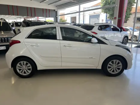 HYUNDAI HB 20 Hatch 1.0 12V 4P FLEX COMFORT PLUS, Foto 3