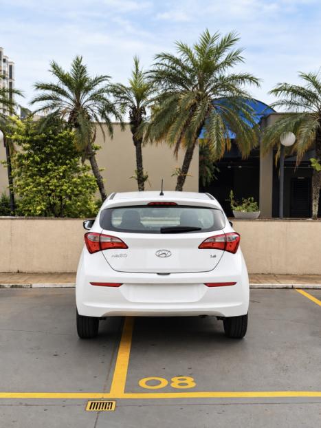 HYUNDAI HB 20 Hatch 1.6 16V 4P FLEX COMFORT PLUS, Foto 2